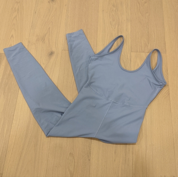 Old Navy Pants - Old Navy athletic suit